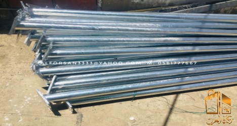 أعمدة مجلفنة للوحات ألارشادية